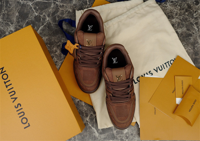 L1VV TRAINER