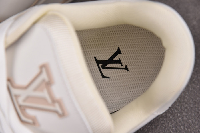 L1VV TRAINER