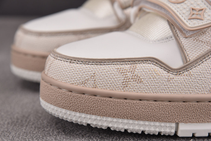 L1VV TRAINER