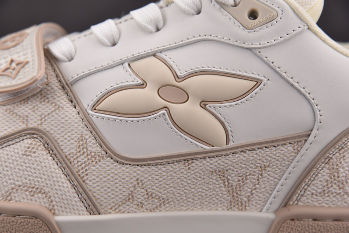 L1VV TRAINER