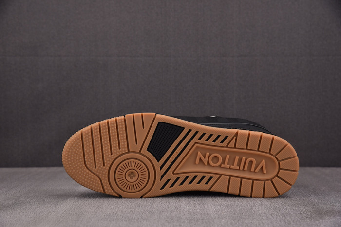 L1VV TRAINER