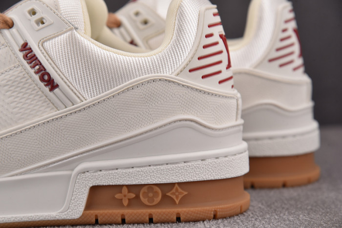 L1VV TRAINER