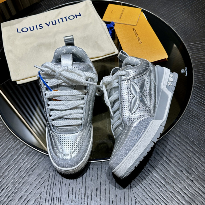 L1VV TRAINER