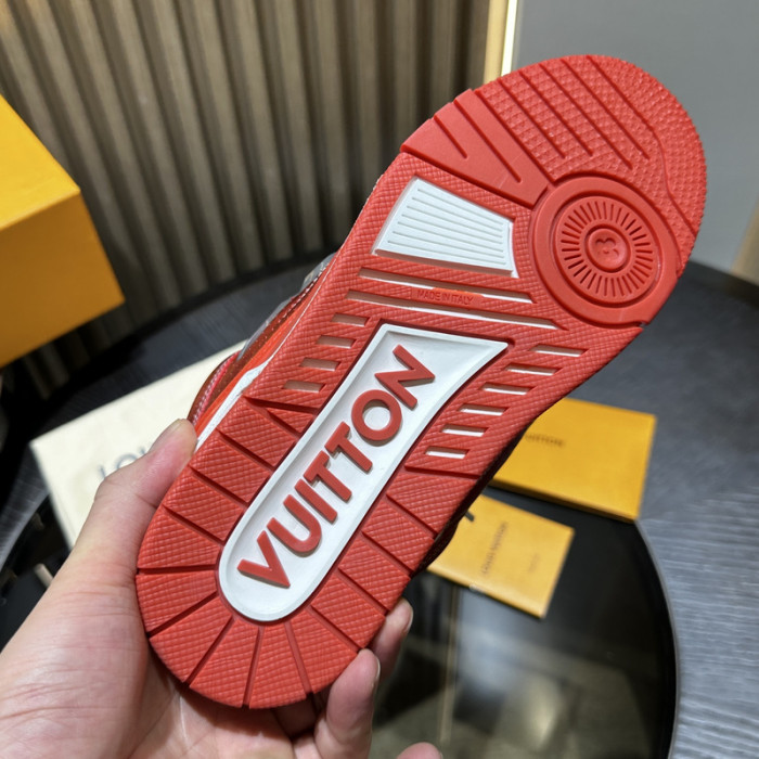 L1VV TRAINER