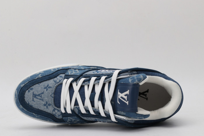 L1VV TRAINER