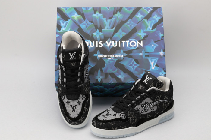 L1VV TRAINER