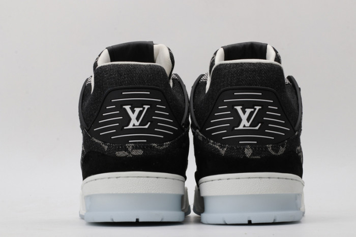 L1VV TRAINER