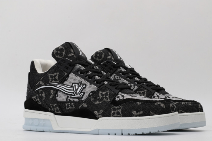 L1VV TRAINER