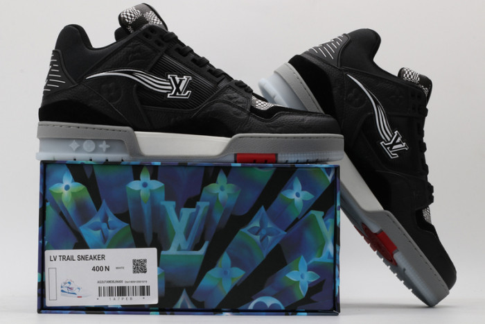 L1VV TRAINER