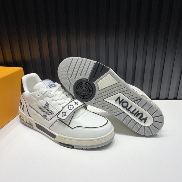 L1VV TRAINER