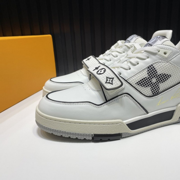 L1VV TRAINER