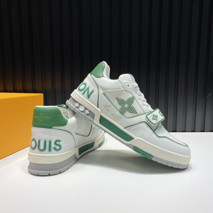 L1VV TRAINER