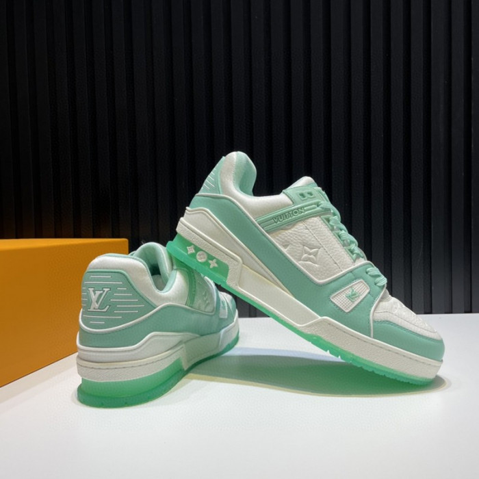 L1VV TRAINER
