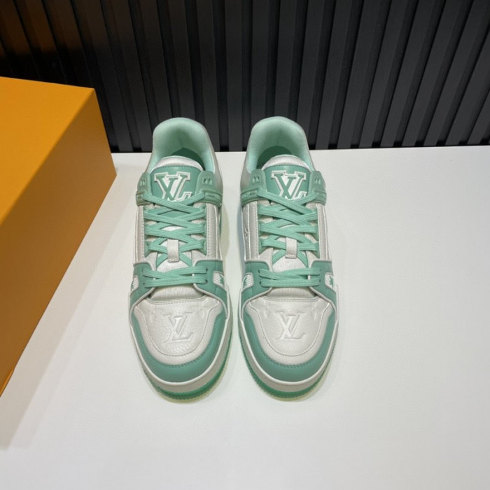 L1VV TRAINER