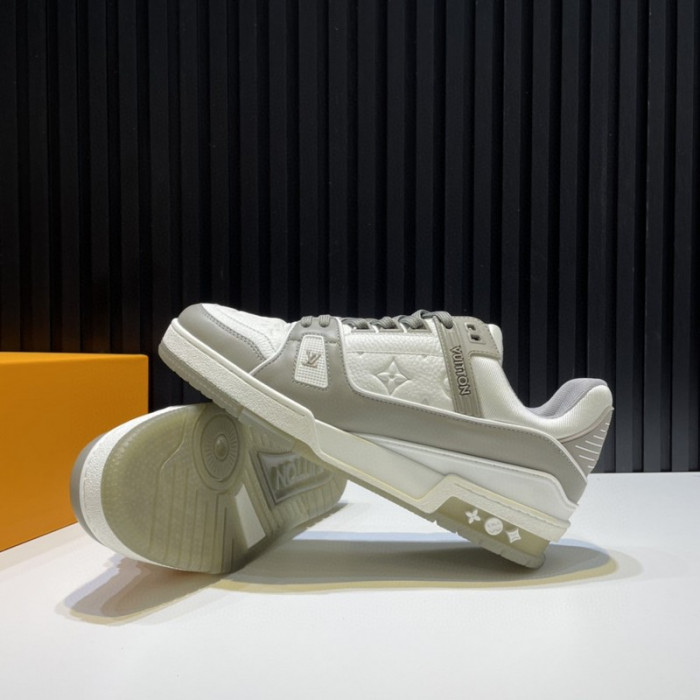 L1VV TRAINER