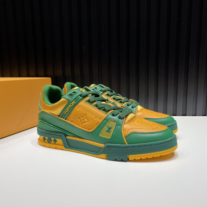 L1VV TRAINER