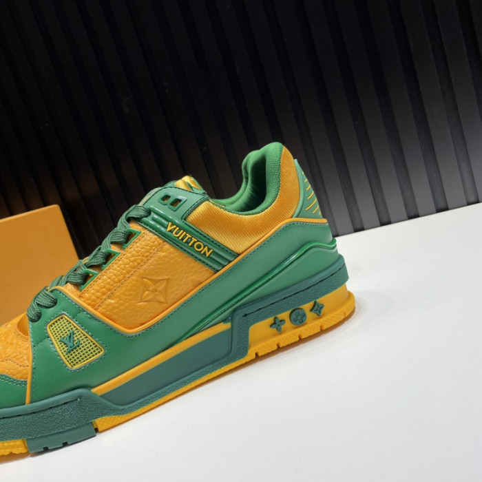 L1VV TRAINER