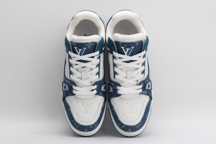 L1VV TRAINER