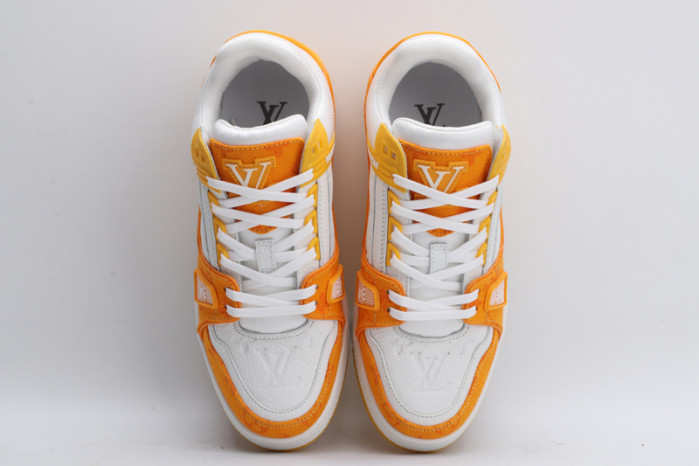 L1VV TRAINER