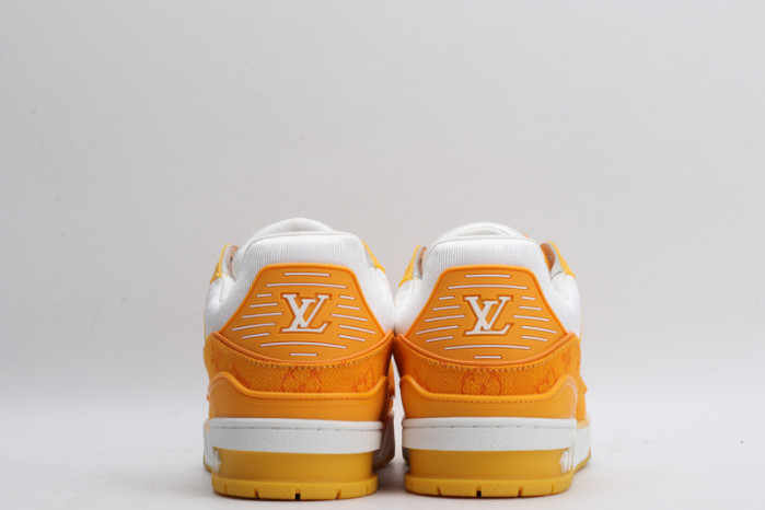 L1VV TRAINER