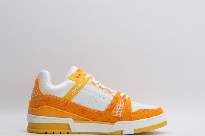 L1VV TRAINER