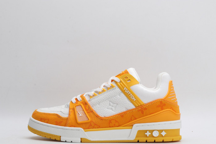 L1VV TRAINER