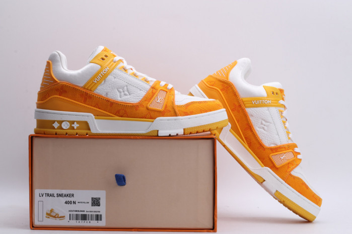 L1VV TRAINER