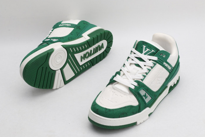 L1VV TRAINER