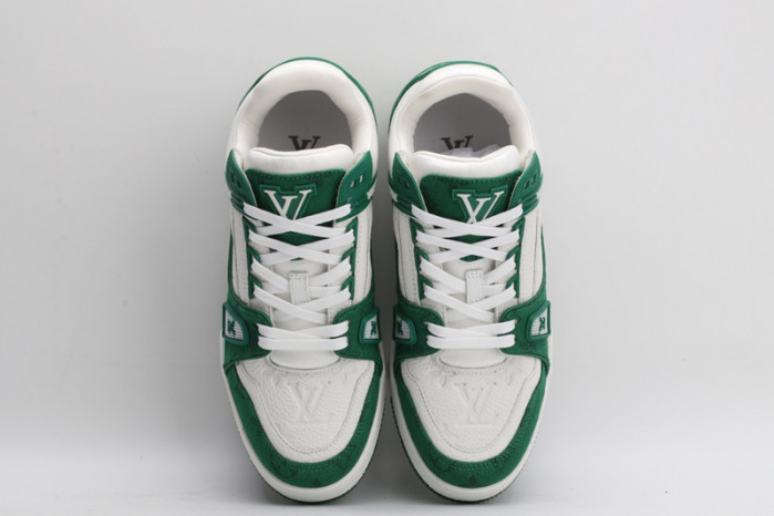 L1VV TRAINER