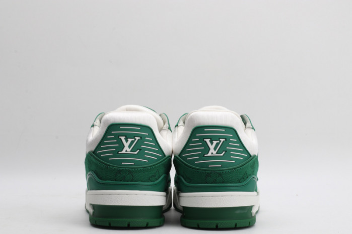 L1VV TRAINER