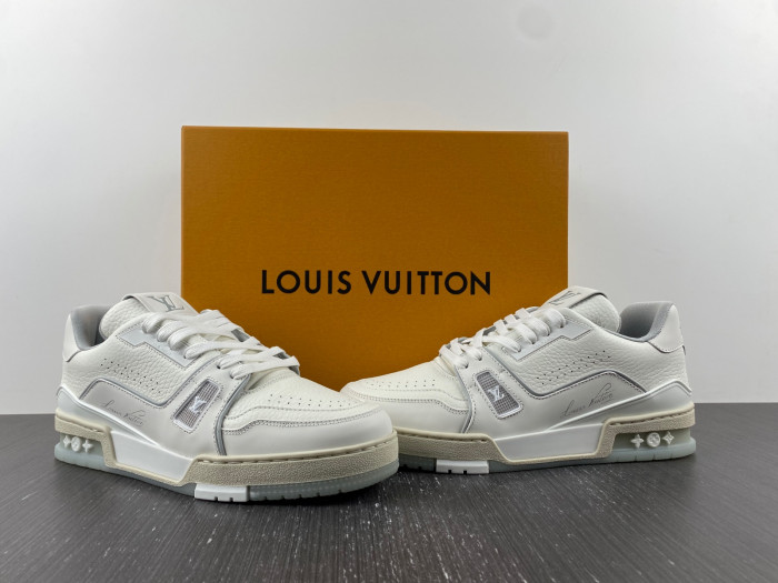 L1VV TRAINER