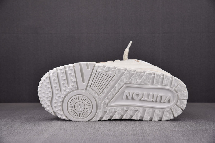 L1VV TRAINER