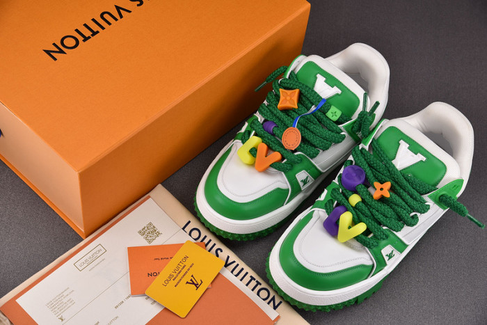 L1VV TRAINER