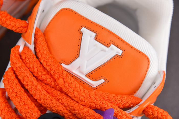 L1VV TRAINER