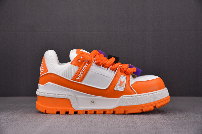 L1VV TRAINER