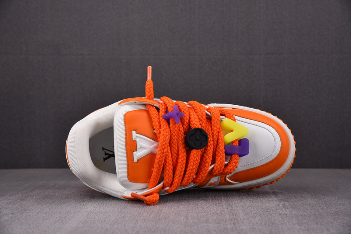 L1VV TRAINER