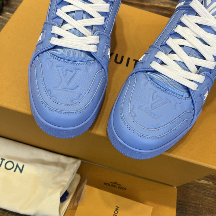 L1VV TRAINER