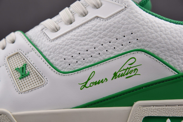 L1VV TRAINER