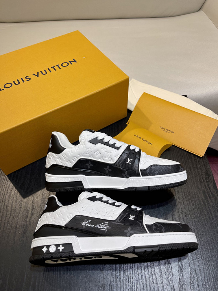 L1VV TRAINER