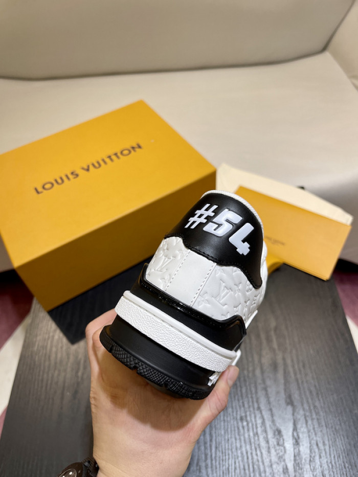 L1VV TRAINER