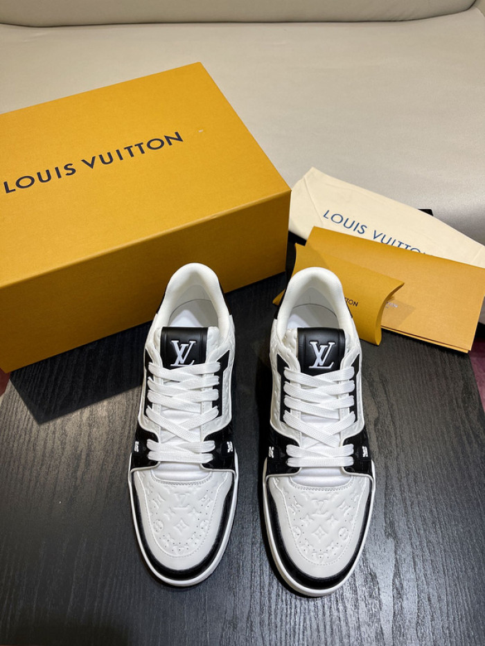L1VV TRAINER