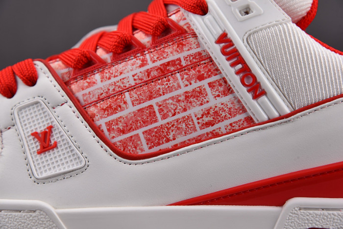 L1VV TRAINER