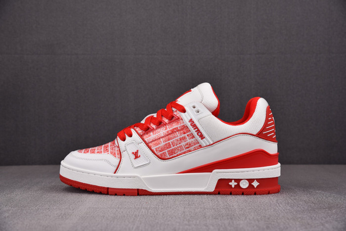 L1VV TRAINER