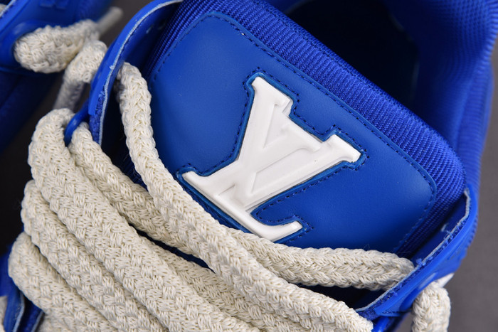 L1VV TRAINER