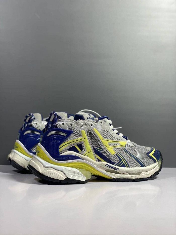 BALEN TRACK TRAINER