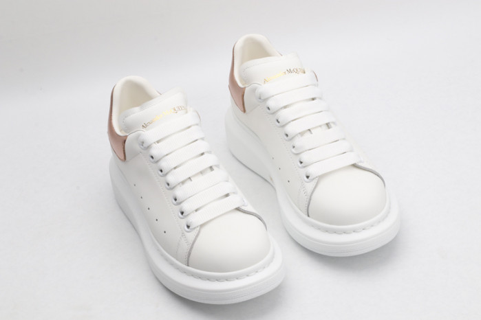 ALEXANDER MCQUEEN Sneaker