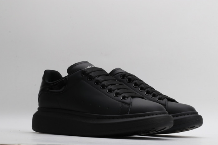 ALEXANDER MCQUEEN Sneaker