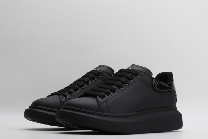 ALEXANDER MCQUEEN Sneaker
