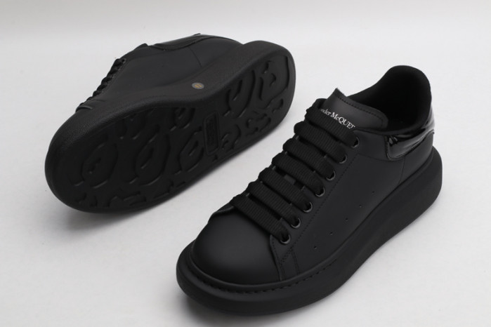 ALEXANDER MCQUEEN Sneaker