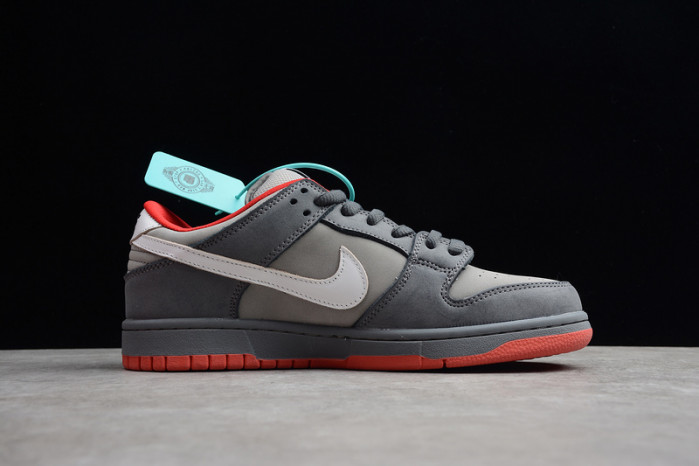 Nike SB Dunk Low Staple NYC Pigeon 304292-011